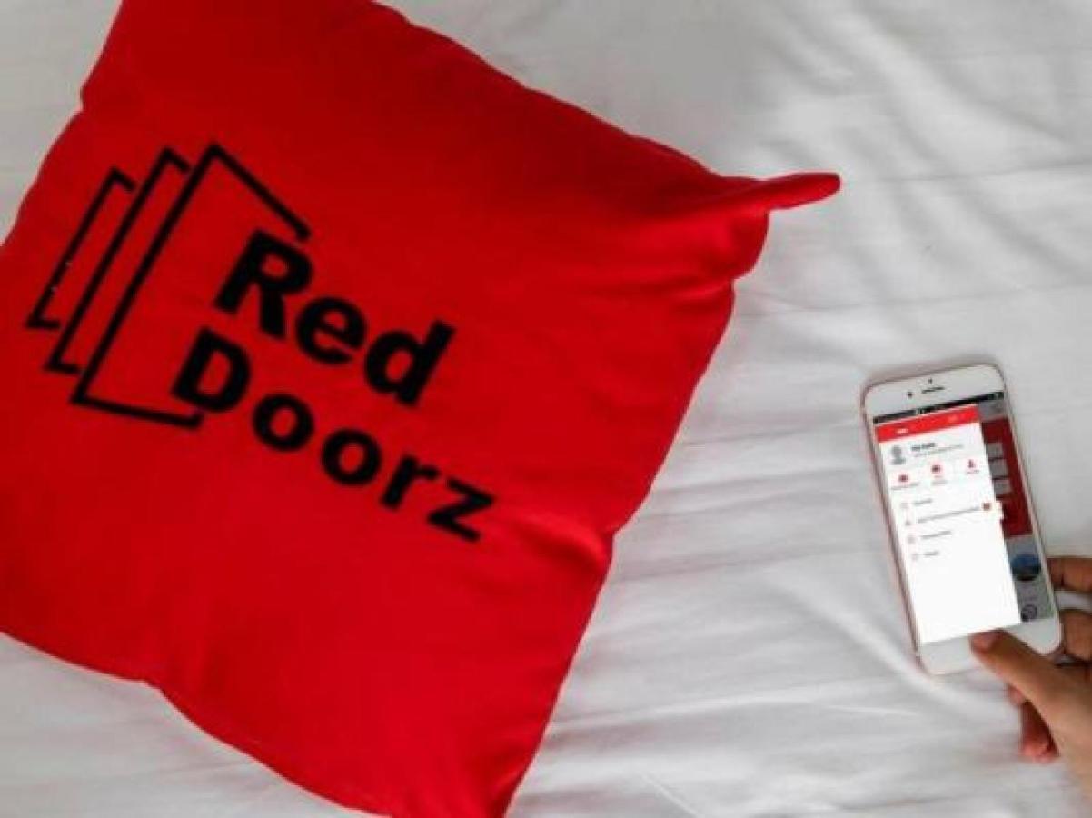 Reddoorz Plus @ Paal 2 Манадо Екстериор снимка